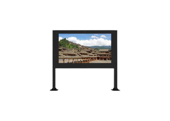 Chiosco TV 4K leggibile al sole impermeabile a 98 pollici IP65 4000 pidocchi che pubblicizzano l'esposizione all'aperto del contrassegno di Digital dello schermo LCD del totem